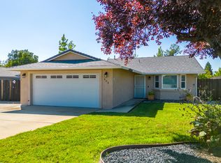 808 Springer Dr, Redding, CA 96003