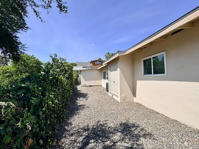1641 N Towne Ave #A — Photo 21
