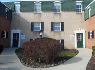 4777 Columbia Rd UNIT 103, North Olmsted, OH 44070