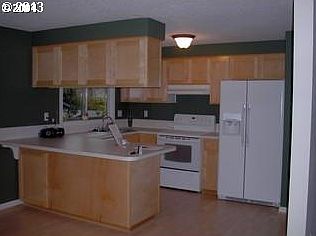 2nd image of 1330 SE Courtney Rd