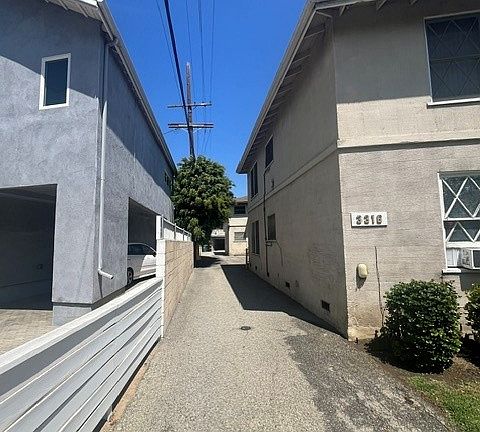 5th image of 3316 S Durango Ave APT 5