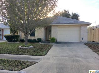 106 Majestic Ln, Victoria, TX 77904