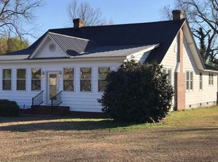 104 SE Railroad Ave, Saint George, SC 29477