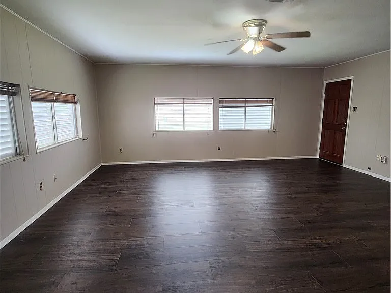 4818 Kendall Dr — Photo 5