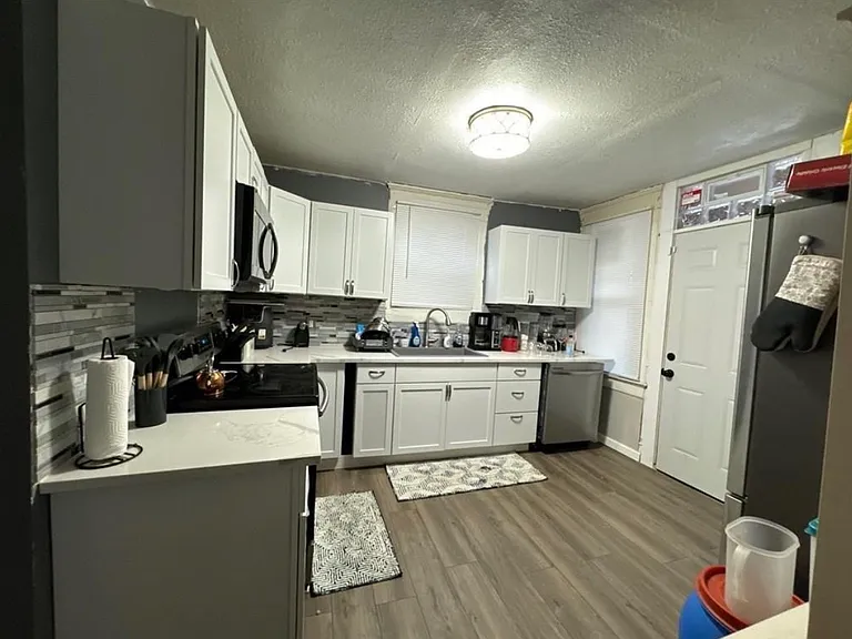 3003 Park Ave — Photo 9