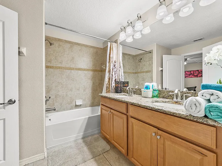 8937 Bismarck Palm Rd — Photo 14