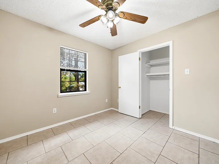 111 Jordan St — Photo 21