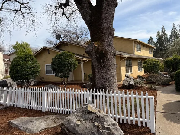 494 Surrey Ct, Murphys, CA 95247