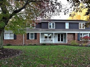1398 S Lyn Cir, South Euclid, OH