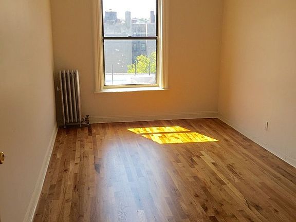 5th image of 225 Parkside Ave APT 6C