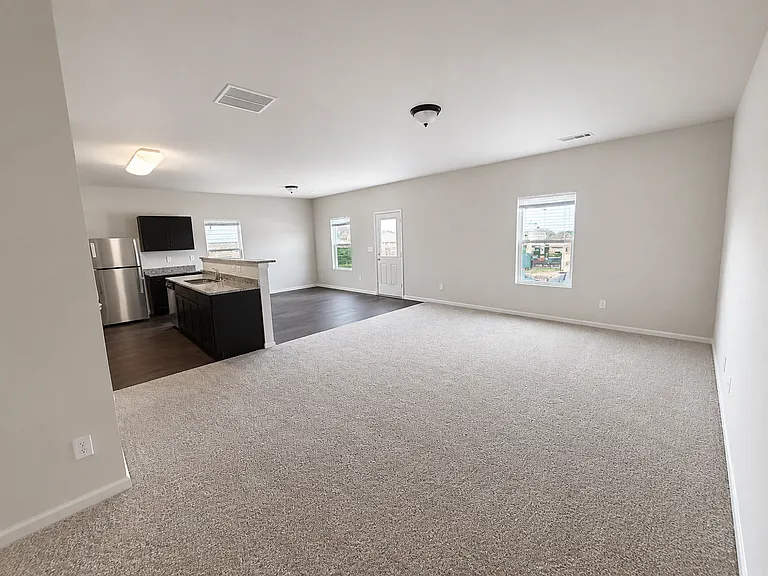 674 Independence Ave — Photo 4