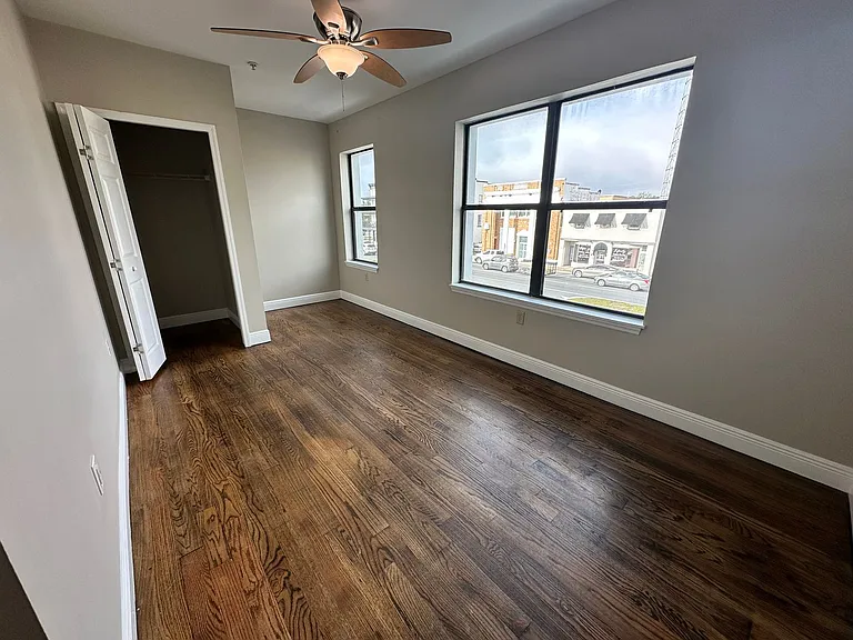 80 N Central Ave — Photo 10