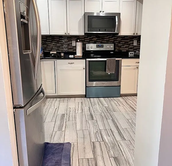 7134 Ora Glen Ct — Photo 2