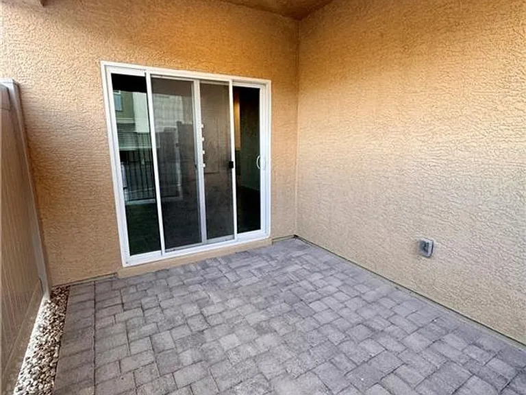 7461 Opal Star St — Photo 9