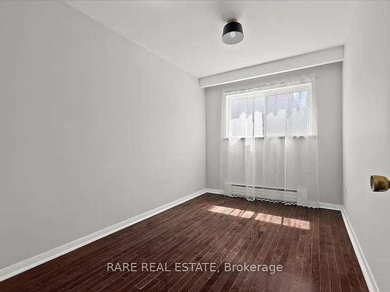 2 21st St #4 — Photo 10