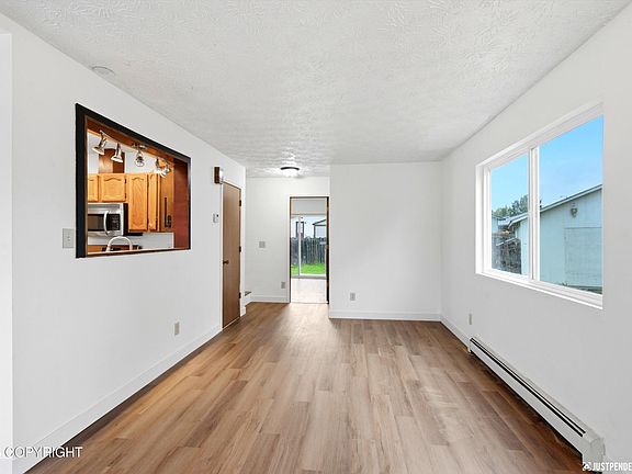 4th image of 1129 Fred Cir