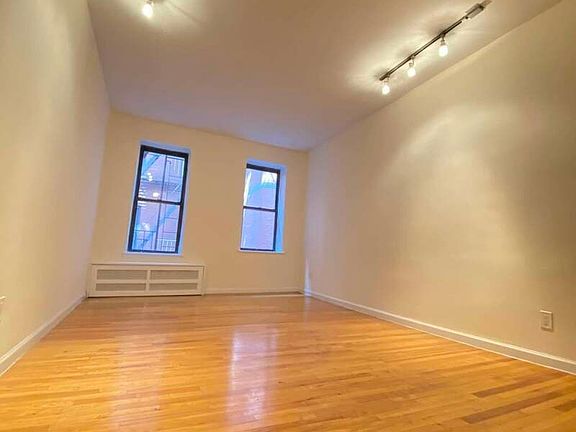 3rd image of 410 E 74th St APT 2C