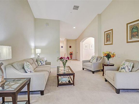 5th image of 1405 Mariposa Cir APT 201