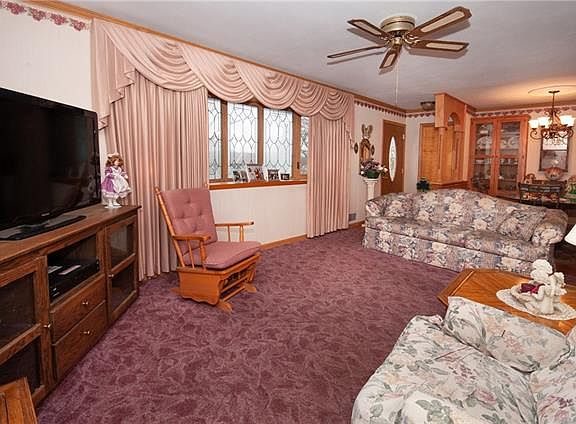 5th image of 3503 S Claremont Ave