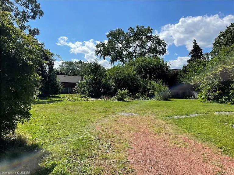 496 Walkers Line — Photo 26