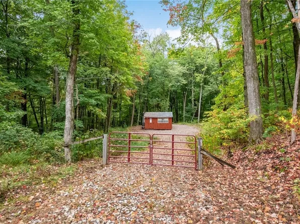 Butcher Knife Rd, Roseville, OH 43777