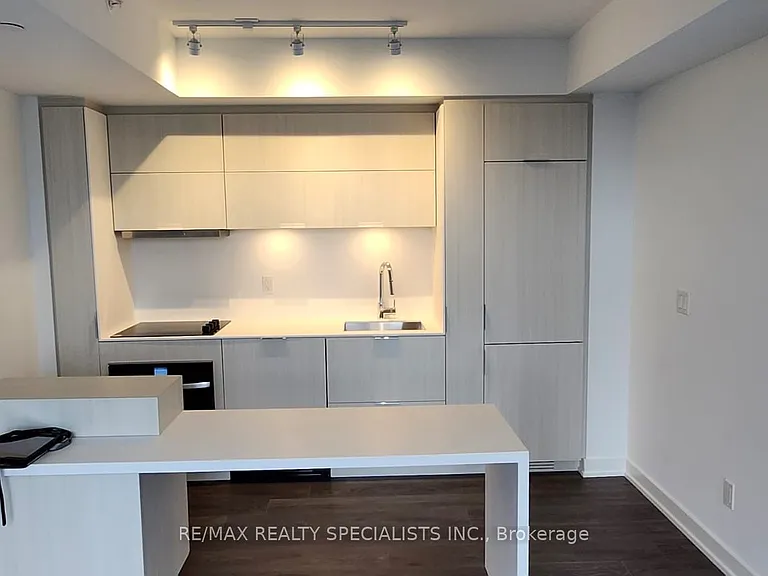 370 N Martha St #501 — Photo 16