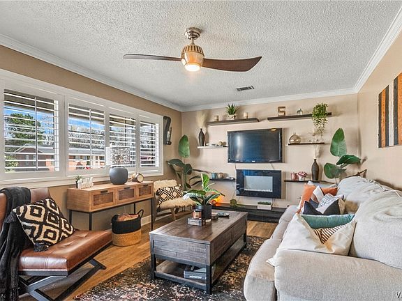 5th image of 1528 60th Ave E