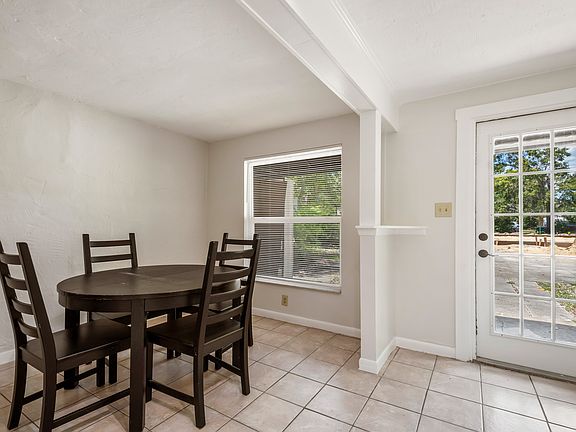 4th image of 1504 E Concord St #1504