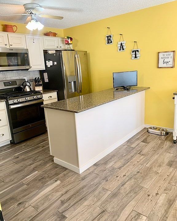 Twin Oaks Condominiums Chicopee, MA Zillow