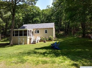 89 Rockview Rd, Hillsdale, NY 12529