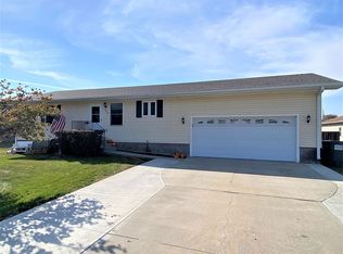 366 10th Ave, Columbus, NE 68601