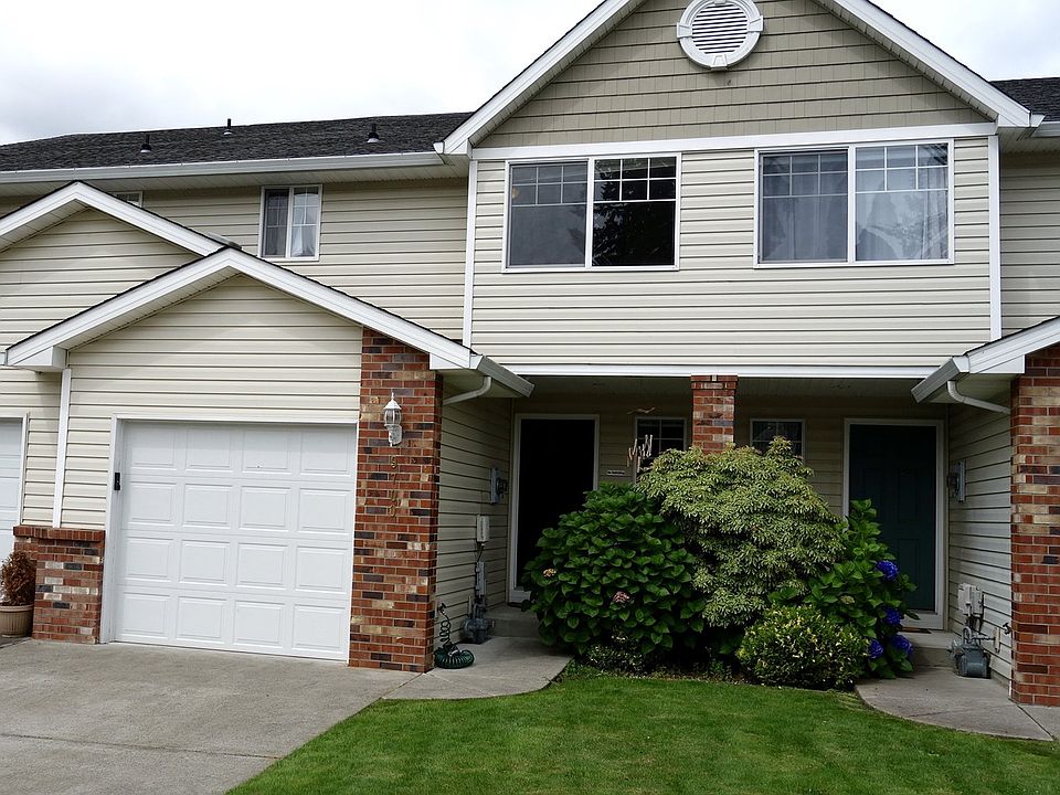 1st image of 9700 NE 28th Pl