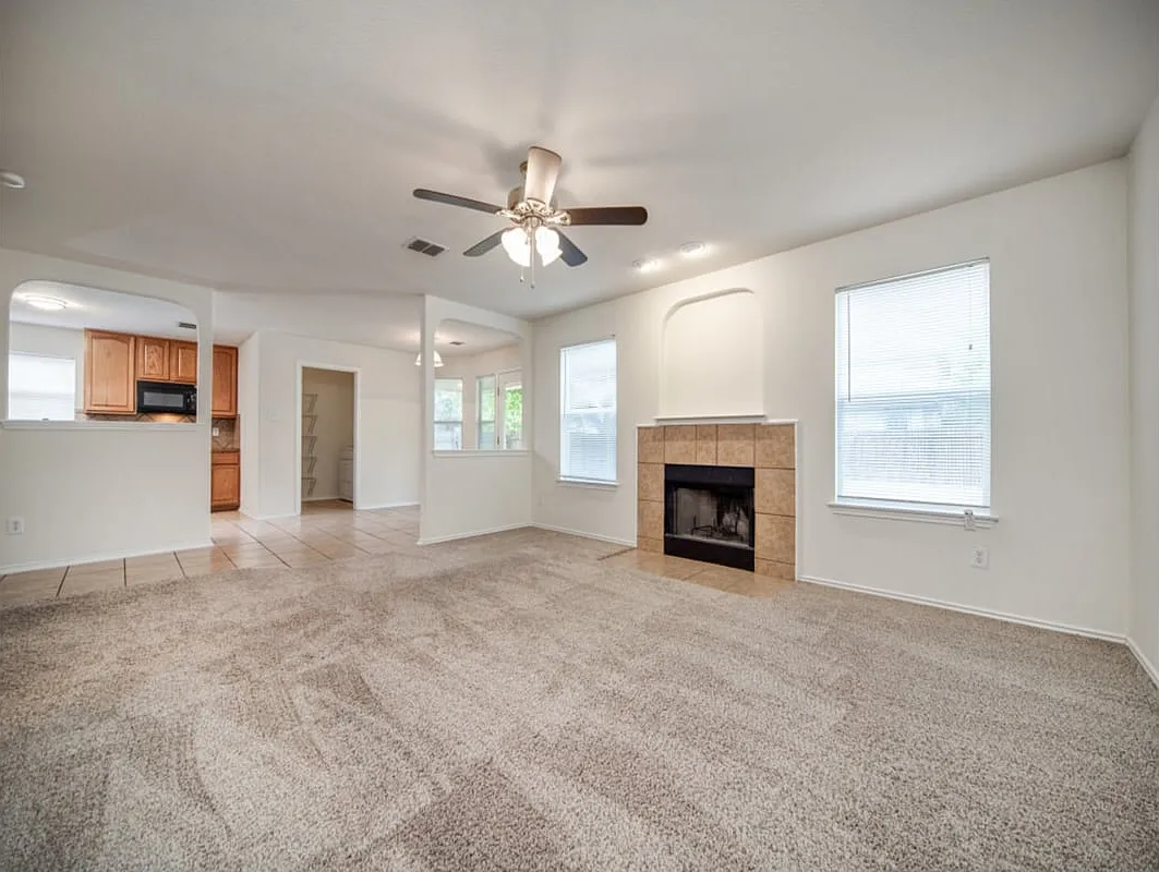 415 Diana Drive Converse TX 78109 — Photo 3