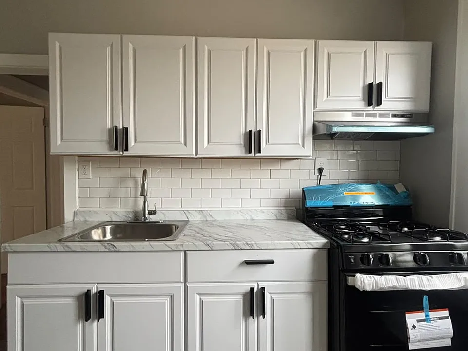 645 Summer Ave #13