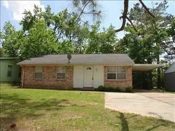 303 E Roseclair St, Jonesboro, AR 72401