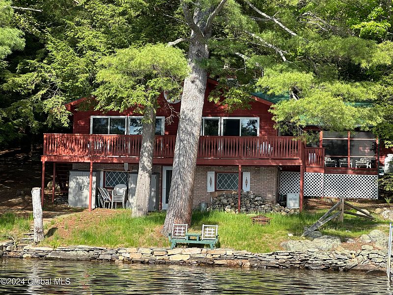 4th image of 87 E Shore Drive