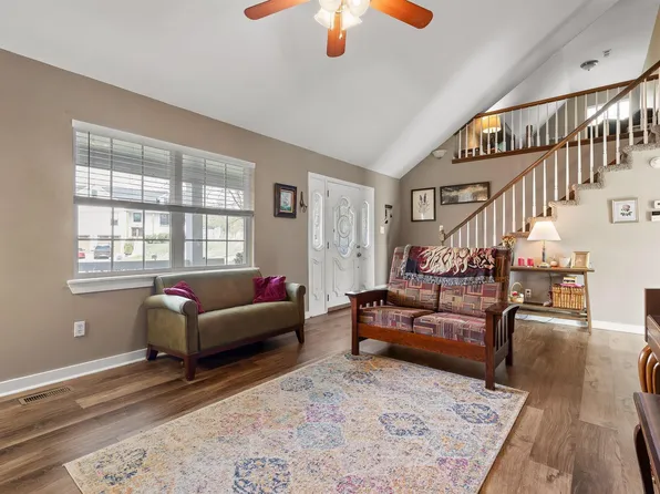 2700 Autumn Chase Dr, Chattanooga, TN 37421