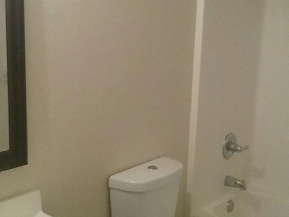 5th image of 308 Shirley Dr