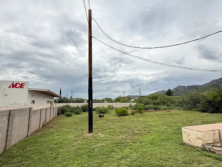 1188 S Naco Hwy — Photo 3
