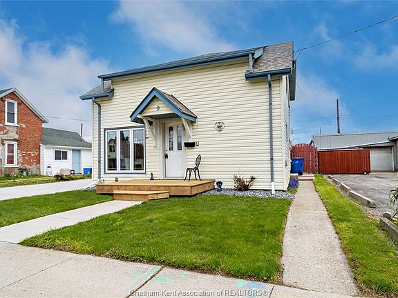 3rd image of 9 Woods St