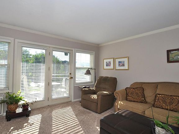 5th image of 1339 Meadowcreek Dr