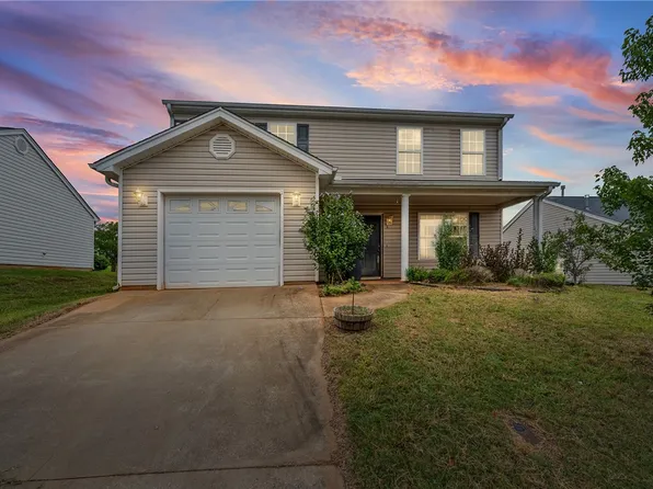 240 Ashley Danielle Dr, Duncan, SC 29334