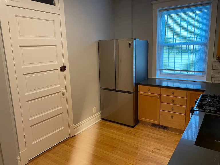 3739 N Greenview Ave #1R — Photo 7