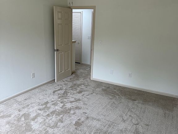5th image of 7687 Hunters Ridge Ln