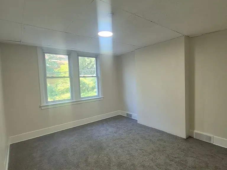 1400 Hill Ave — Photo 10