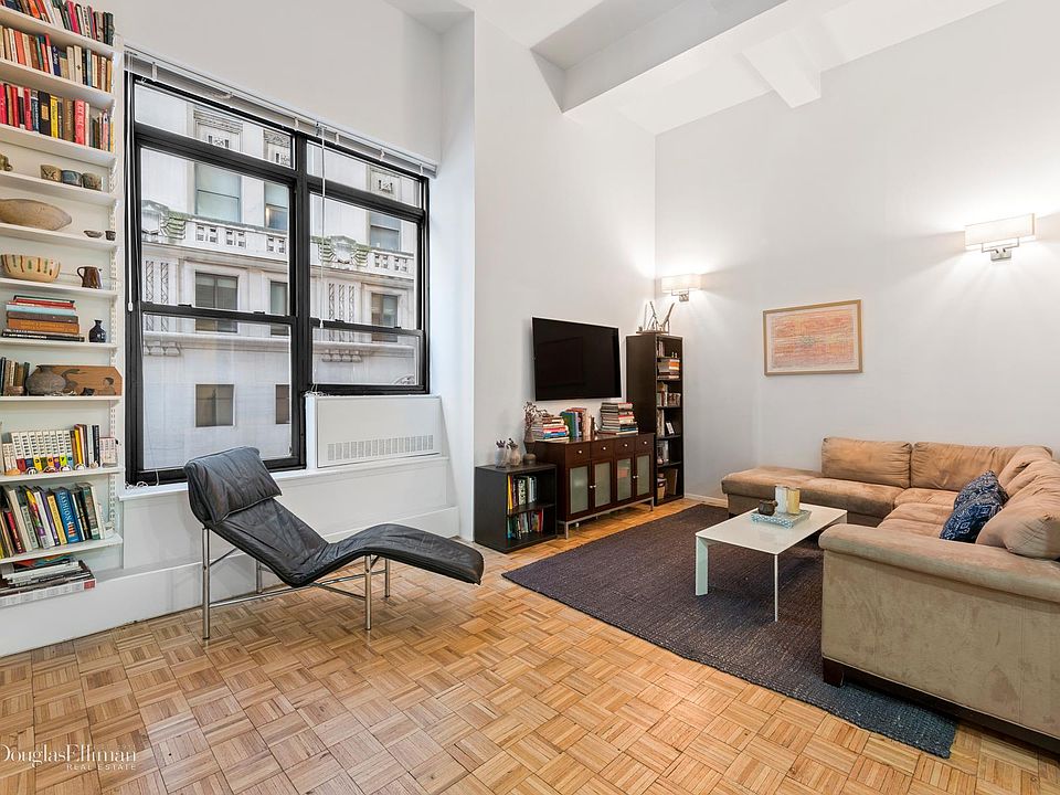 1st image of 3 Hanover Sq APT 3A
