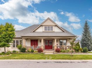 2423 Regatta Ave, Ottawa, ON K2J0T7