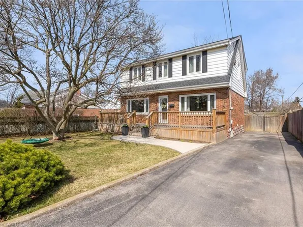 74 Glenview Dr, Hamilton, ON L8G 2L6