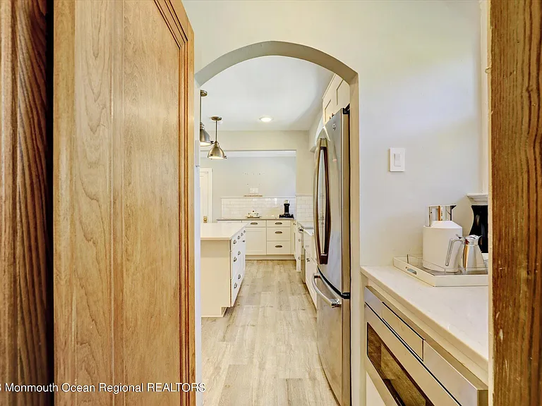 570 N Edgemere Dr #A — Photo 17