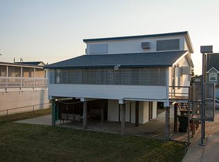 3819 Brewster Ky, Galveston, TX 77554